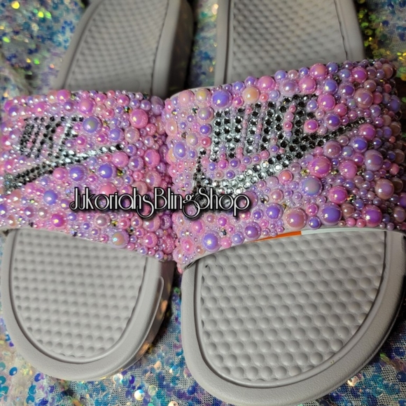 Bling Nike Slides - Picture 6 of 7